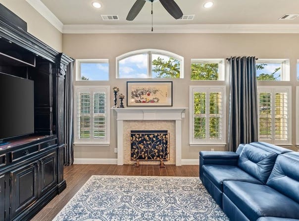551 Hampshire Drive, Lewisville, TX 75067