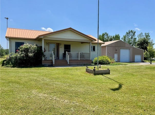 13810 Waterport Carlton Road, Carlton, NY 14411