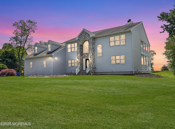 6 Marc Lane, North Hanover, NJ 08562