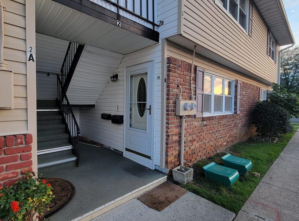 2 Maine Court, Matawan, NJ 07747