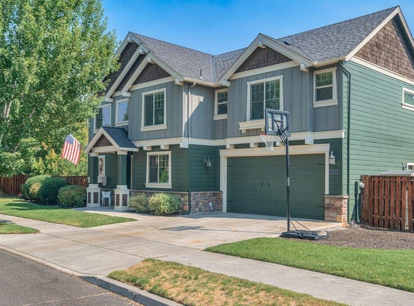 630 NW 28th Street, Redmond, OR 97756