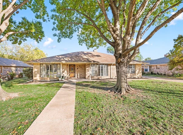 507 Crestview Drive, Grapevine, TX 76051