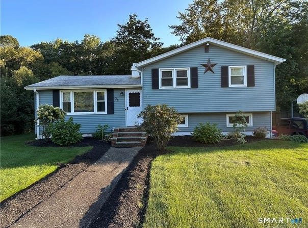 38 Pastors Walk, Monroe, CT 06468