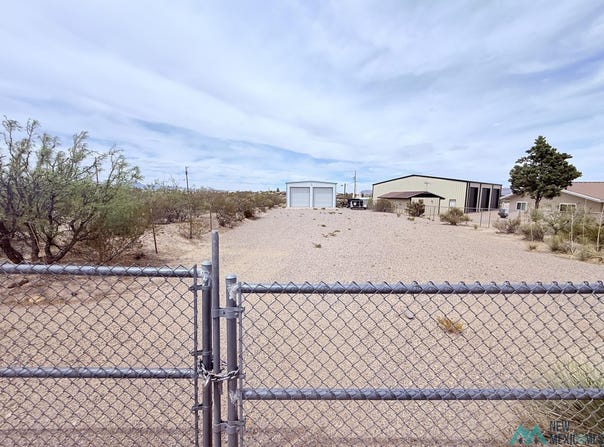 41 Huron Drive, Elephant Butte, NM 87935