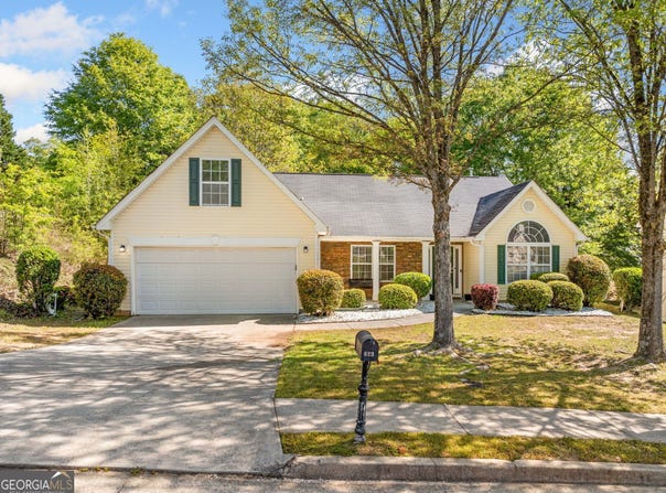 823 Langley View, Loganville, GA 30052