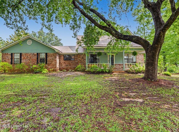 7321 Caraway Road, Moss Point, MS 39562
