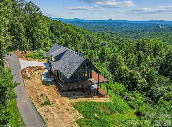 4898 Soaring Top Lane, Lenoir, NC 28645