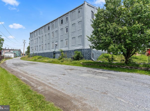 133 S BURHANS BOULEVARD, HAGERSTOWN, MD 21740
