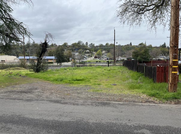 3244 Veda Street, Redding, CA 96001
