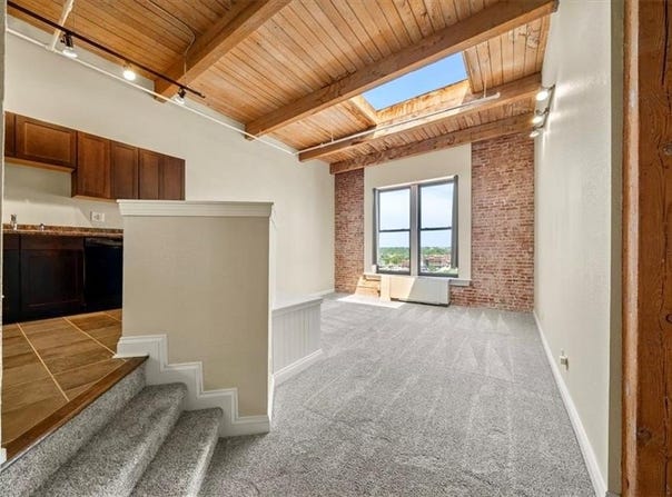308 W 8th Street, Kansas City, MO 64105