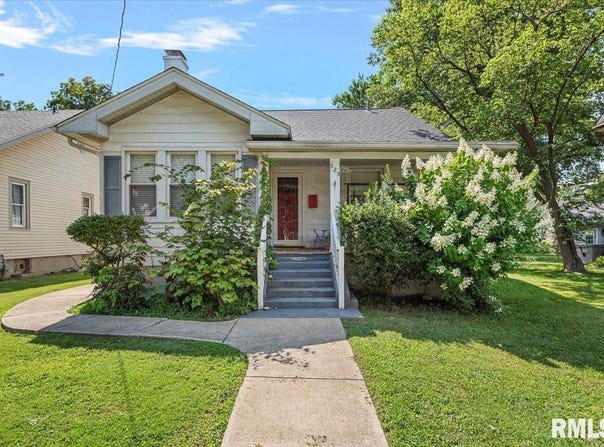 525 S WASHINGTON Street, Taylorville, IL 62568