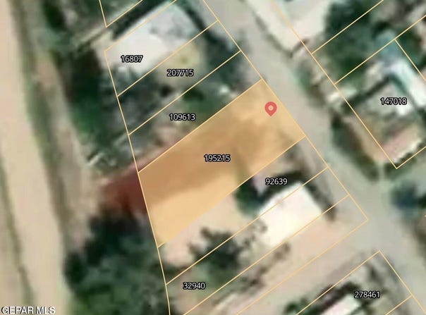 195215 Johnson, Fabens, TX 79838