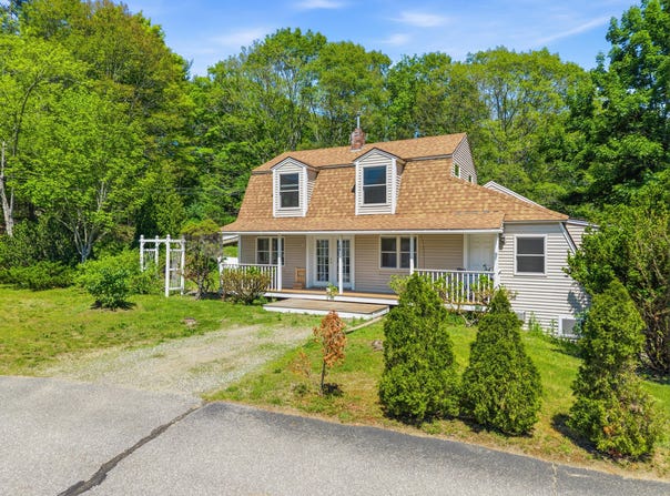 7 Cross Road, Edgecomb, ME 04556