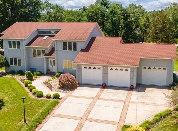 3201 Foxberry Circle, Carbondale, IL 62901
