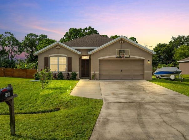 510 SW Natalie Terrace, Port Saint Lucie, FL 34953