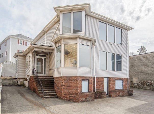 452 S Main St, Fall River, MA 02721