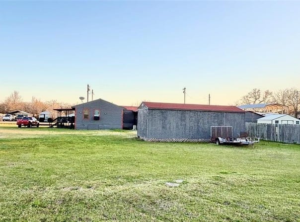 774 Holiday Village Drive, Quitman, TX 75783