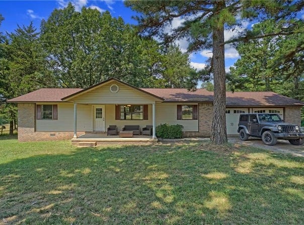 242 CR 3824, Lamar, AR 72846