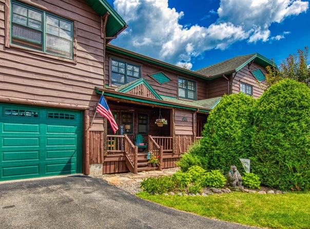 12 Rustic Way, Lake Placid, NY 12946