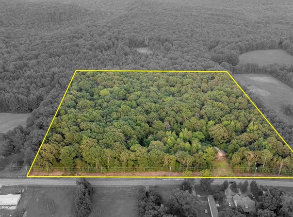 2160 Jackson Highway, Tuscumbia, AL 35674