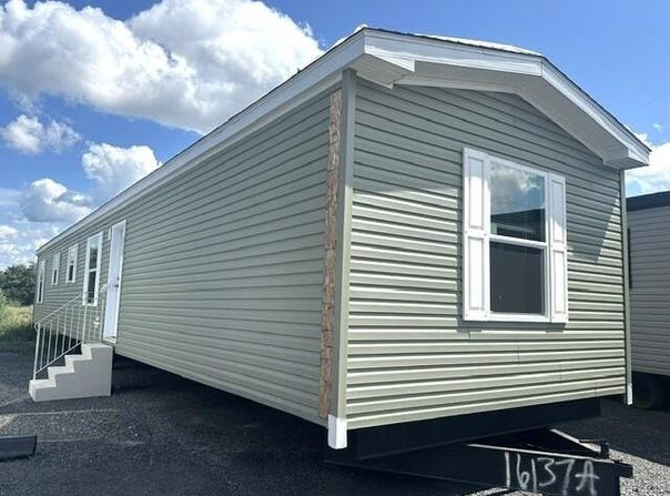 115 Dutch Drive, Farmington, ME 04938