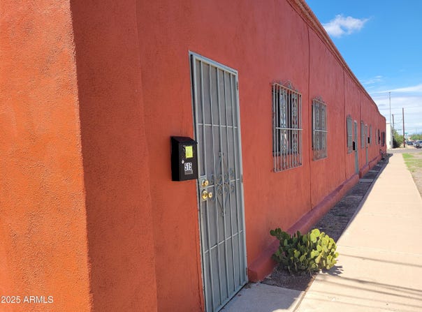 335 N G Avenue, Douglas, AZ 85607