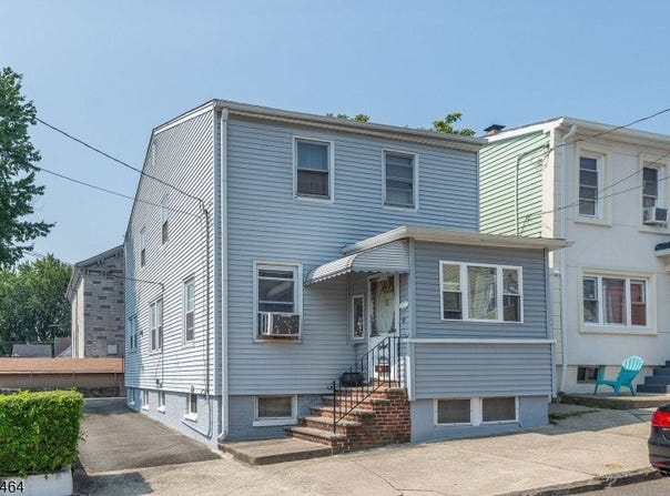 126 Dixon Ave, Paterson City, NJ 07501-2524