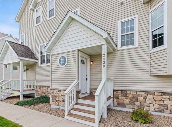 2439 Foxglove Circle, Hudson, WI 54016