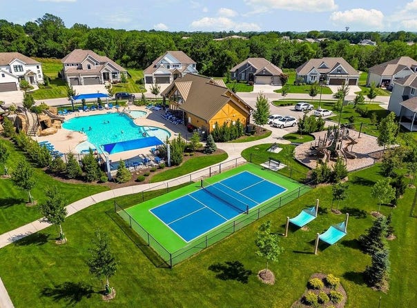 2055 NW Obrien Road, Lee's Summit, MO 64081