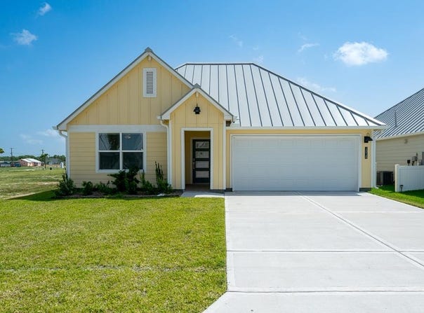 1018 St. Croix Dr., ROCKPORT, TX 78382