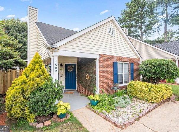 1602 Buckingham Place Place, Woodstock, GA 30188