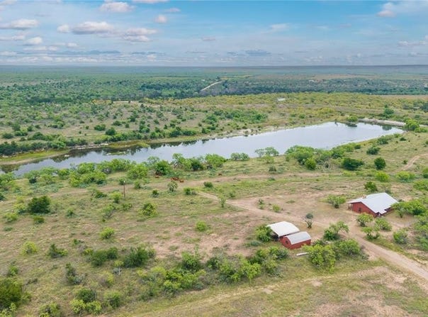 9999 FM 503, Voss, TX 76888