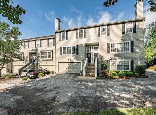 205 PRINCETON CIRCLE, NEWTOWN SQUARE, PA 19073