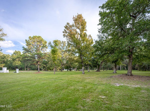 Pointe Aux Chenes lot: 1, Ocean Springs, MS 39564