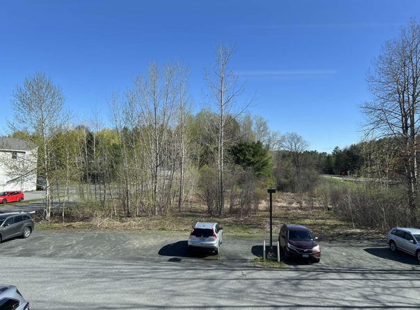 2577 Hartford Avenue, Hartford, VT 05001