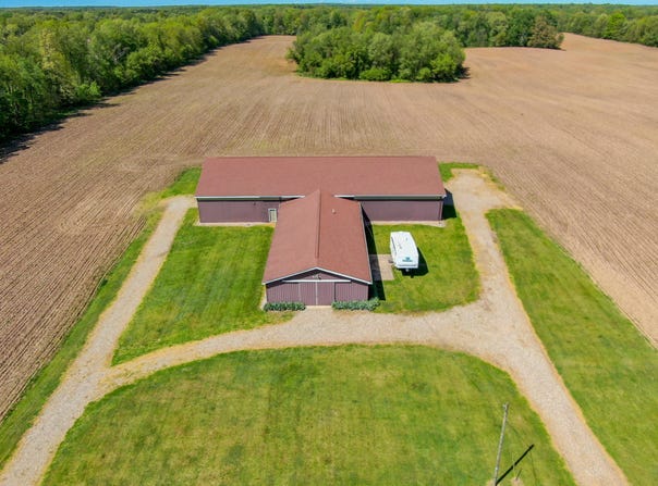 8688 W X Avenue, Schoolcraft, MI 49087