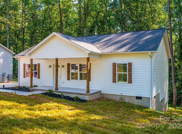 1452 W 7th Street, Newton, NC 28658