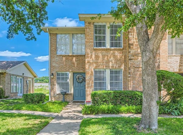 511 Towne House Lane, Richardson, TX 75081