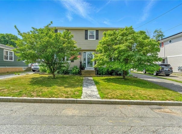 82 Martin Street, East Providence, RI 02914