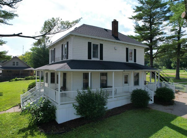 535 Spring Street, Highland, WI 53543