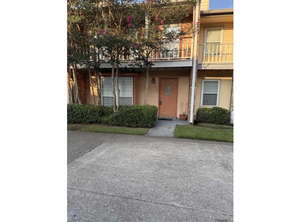 152 S Foster Dr, Baton Rouge, LA 70805