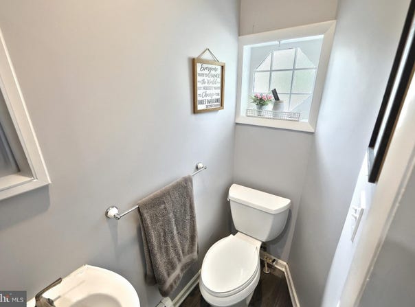 221 CHERRY STREET, YORK, PA 17402