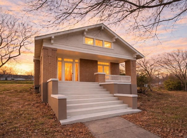 825 Poplar St, Helena, AR 72342