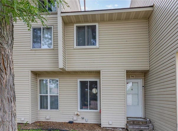 7942 Yates Avenue N, Brooklyn Park, MN 55443