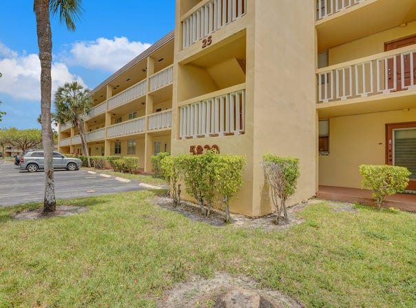 5830 NW 64th Avenue, Tamarac, FL 33319