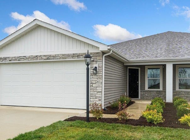 1030 Butler Lake Court, Fort Wayne, IN 46818