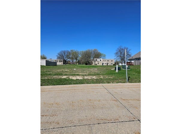 389 Hubbell Circle, Bedford, OH 44146