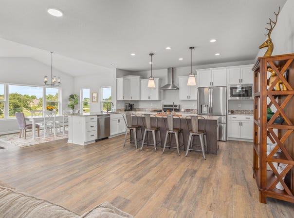 N59w27242 Basham Ln, Lisbon, WI 53089