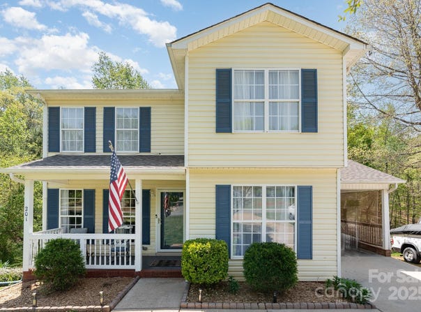 201 Olde Coach Lane, Crouse, NC 28033