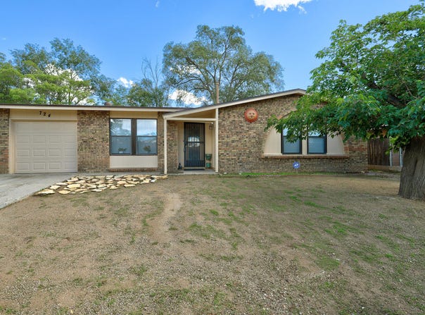 724 Monell Drive NE, Albuquerque, NM 87123
